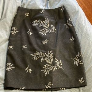 Dana Buchman Wool Pencil Skirt